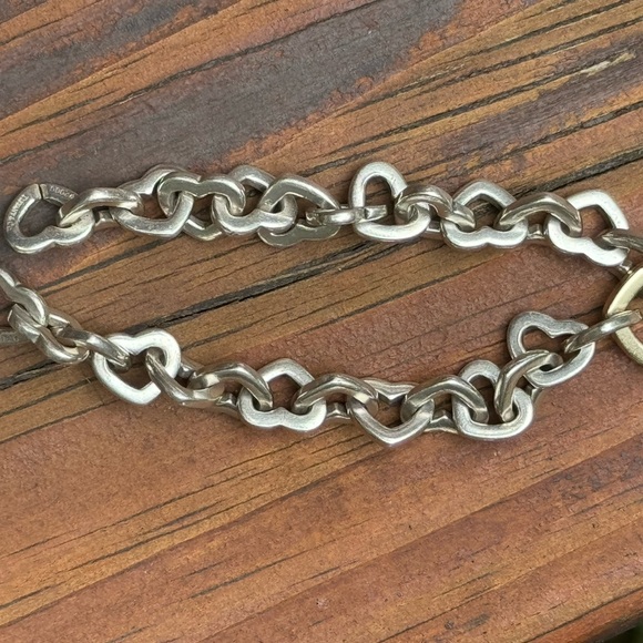 Tiffany & Co. 2000 Interlocking Gold Silver Hearts Retired Authentic Bracelet - Picture 12 of 15